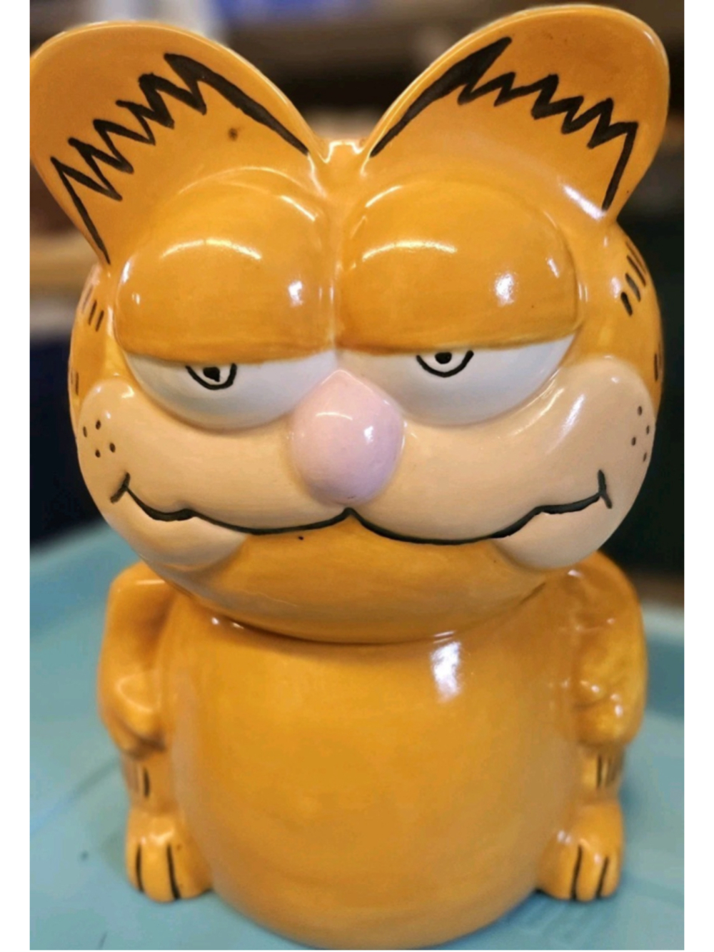 Vintage Handmade & Hand Painted 1980s Garfield Ceramic Cookie Jar